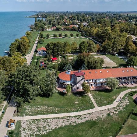 Zamardi Siraly Apartment Bagian luar foto