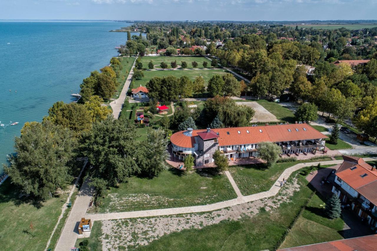 Zamardi Siraly Apartment Bagian luar foto