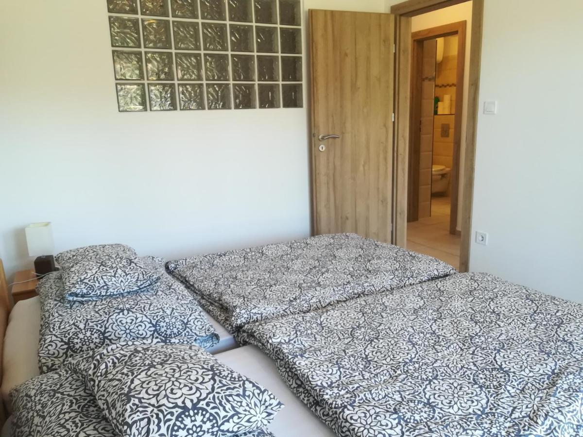 Zamardi Siraly Apartment Bagian luar foto