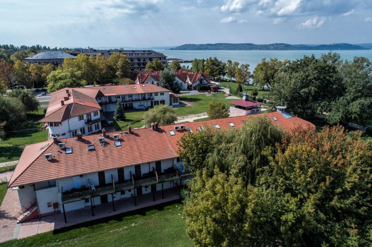Zamardi Siraly Apartment Bagian luar foto
