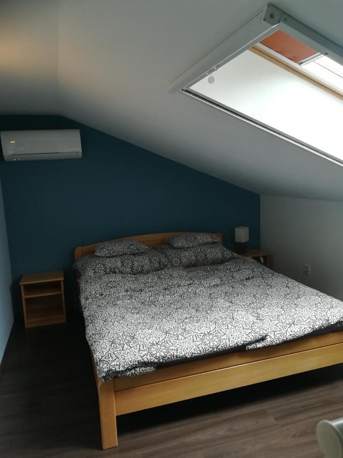 Zamardi Siraly Apartment Bagian luar foto