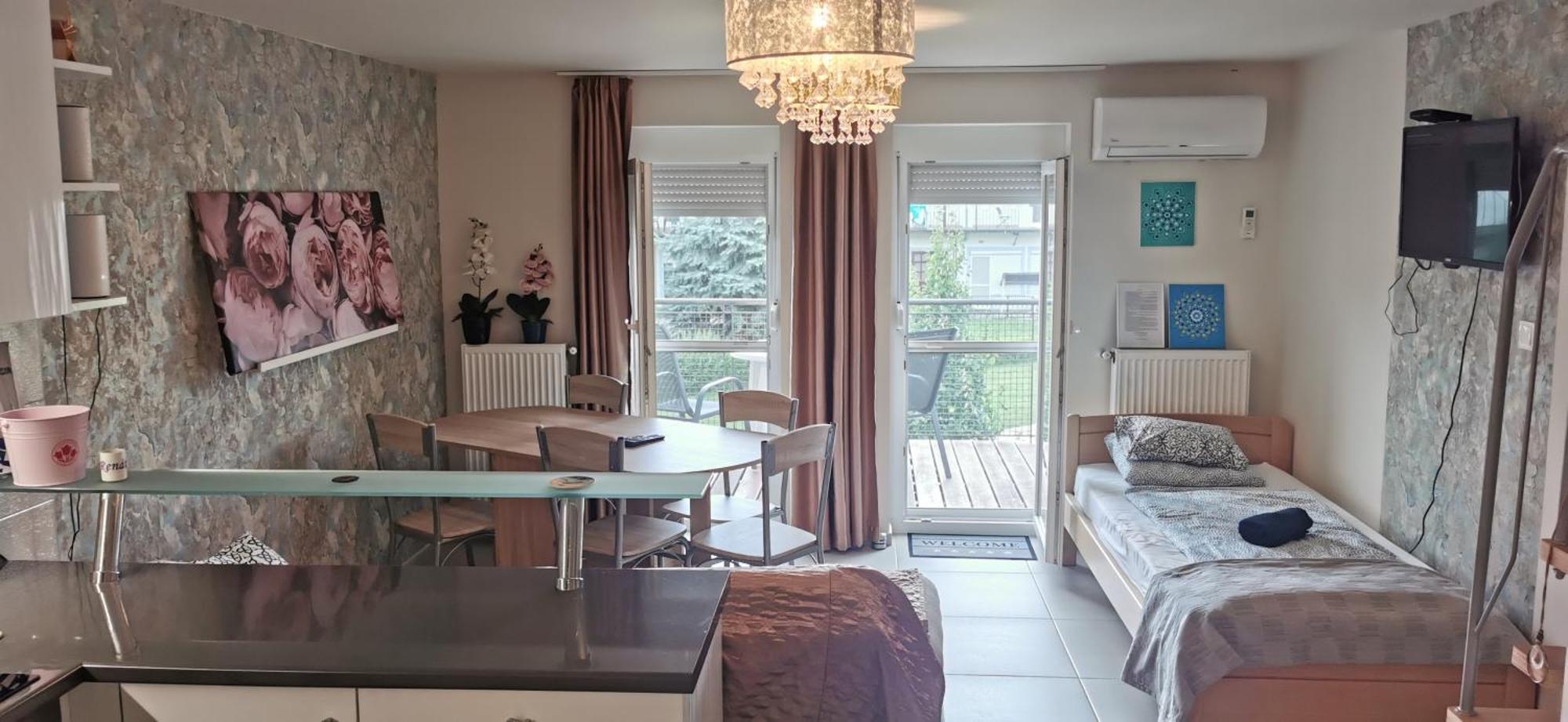 Zamardi Siraly Apartment Bagian luar foto
